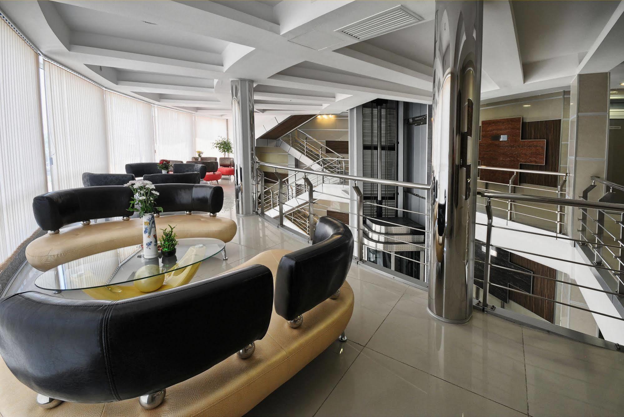 Hotel Zeder Garni Belgrade Exterior photo